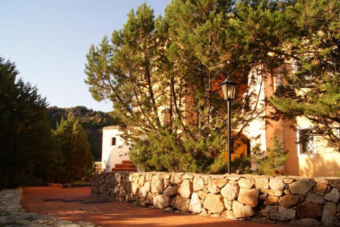 Residence con appartamenti e giardino ad Arzachena