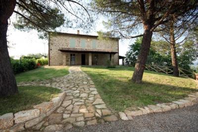 villa la centro dell'Umbria, posizione ideale 