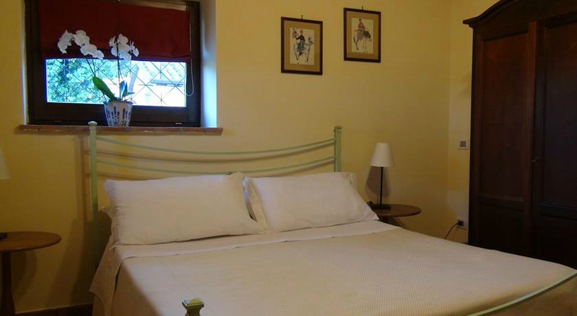 Foligno Camere con bagno e colazione