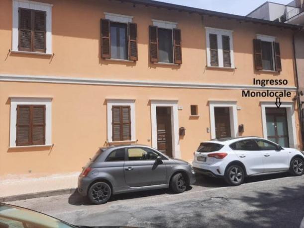 Ingresso Monolocale 4 posti letto a Spoleto 