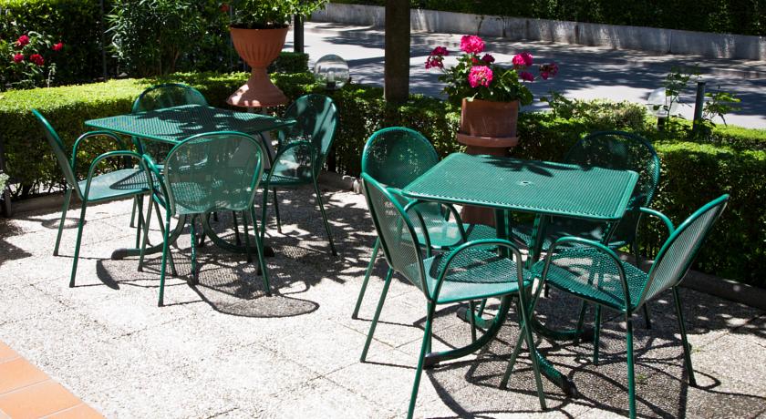 Giardino ideale per la colazione 