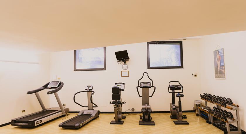 Palestra, Hotel 4 stelle sul mare, Genova