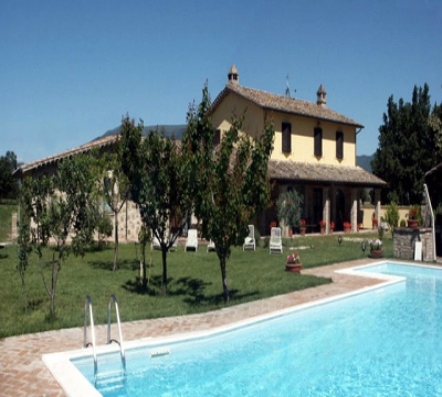 Villa con piscina ad Assisi 