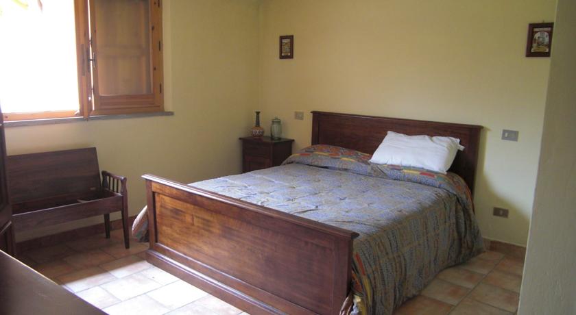 Camere con arredamento classico