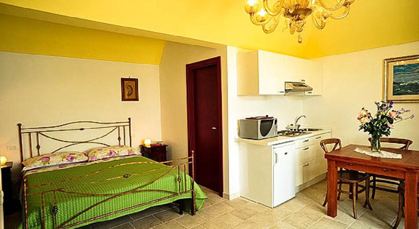 Lazzarone room ideale Famiglie in Vacanza Masseria