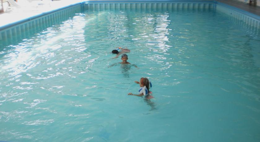 Hotel con Piscina Riscaldata per bambini