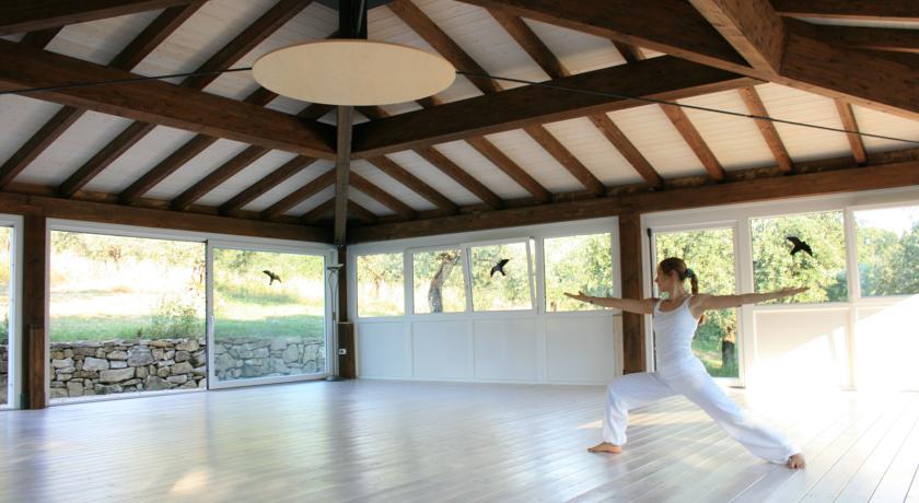 Salone per la pratica di yoga