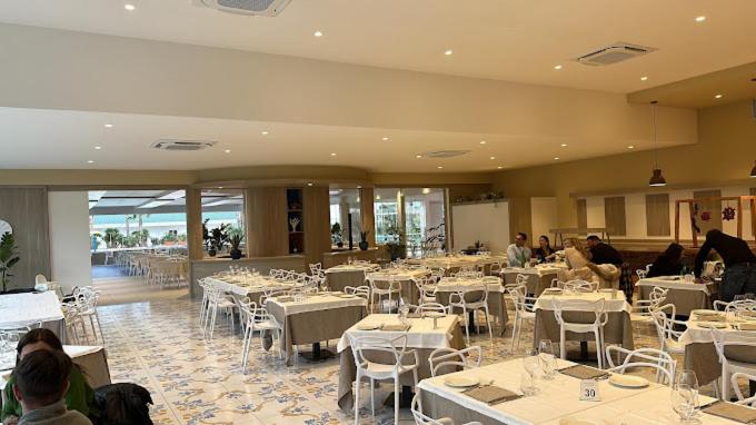 Ristorante con Buffet al Coral Beach Paestum 