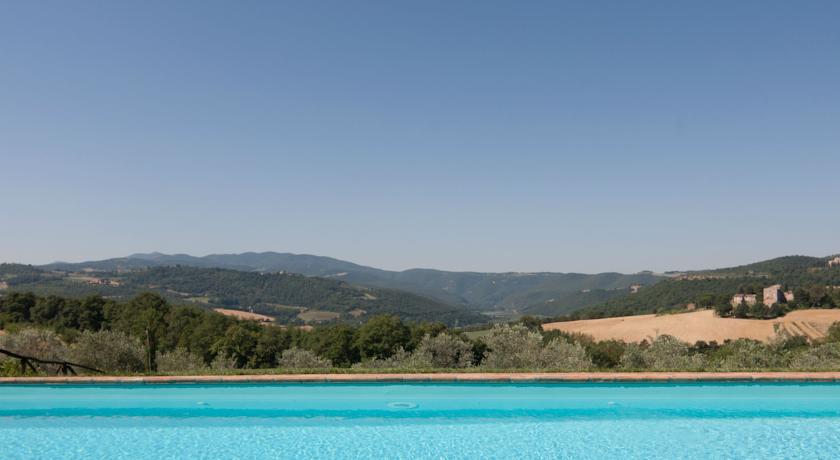 Piscina Panoramica sulla Campagna di Todi Umbria