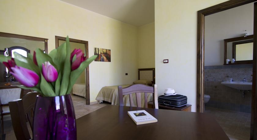 Camera con soggiorno e terzo letto masseria