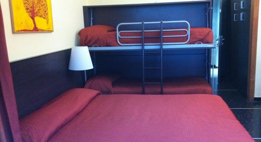camera familiare hotel 3 stelle liguria vicino mare