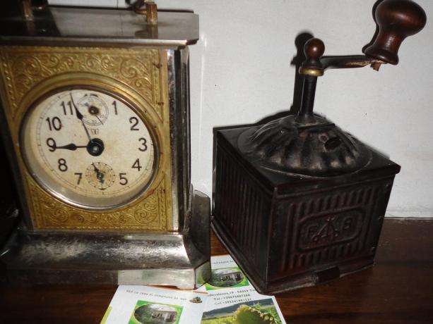Oggetti antiquariato camera B&B Todi vicino Massa Martana