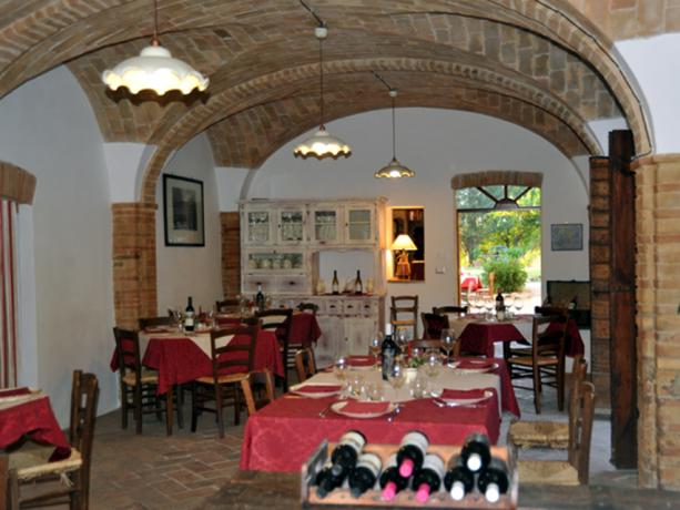 Agriturismo con Ristorante Cucina Tipica Umbra Umbertide 