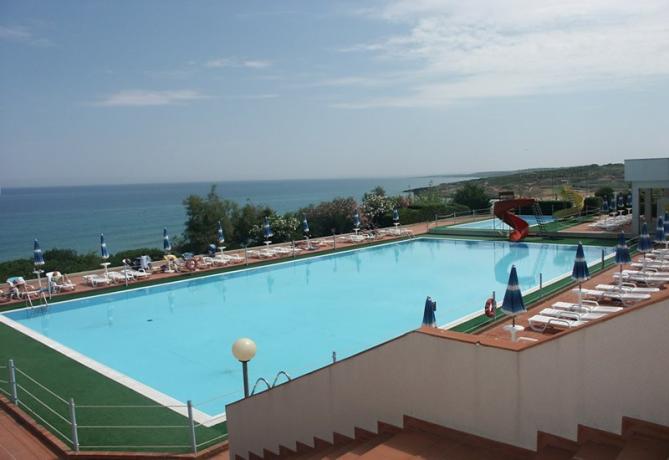 Hotel con 2 piscine esterne marina di Noto 