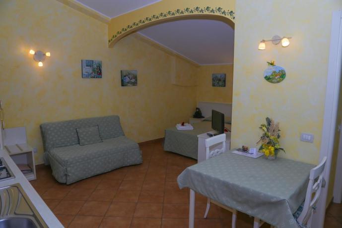 appartamenti con letto matrimoniale e divano letto ReggioEmilia