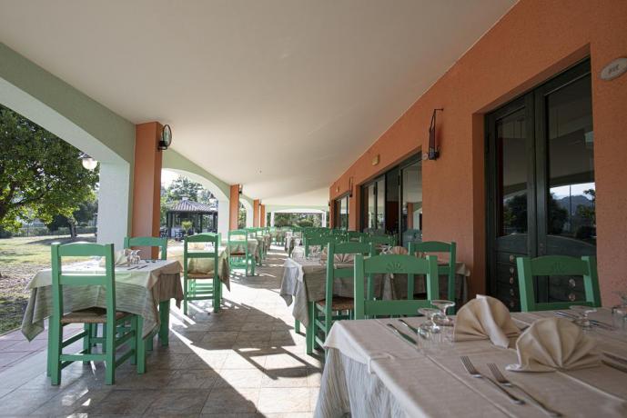 Veranda Coperta per Pranzo-Cena aziendali in Sardegna