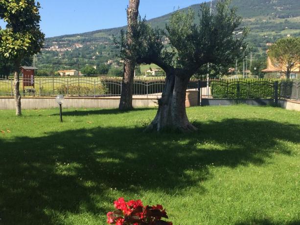 Residenza con giardino e vista panoramica su Assisi
