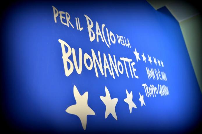 Frase sul muro B&B vicino Giardini Naxos