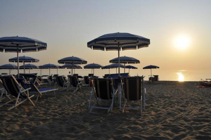 Camere a Silvi in Abruzzo, spiaggia privata, snorkeling