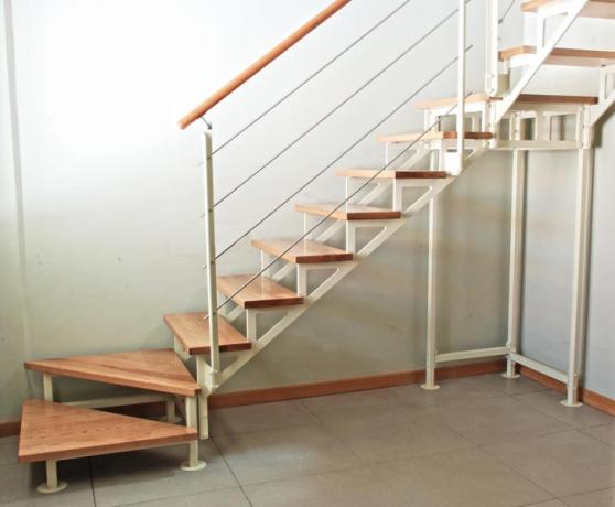 S85 scale prefabbricate legno e acciaio scale da interno ed esterno ... Scala acciaio e legno