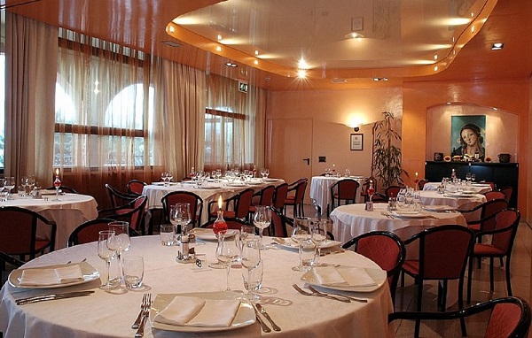 Salone ristorante anche per gruppi Perugia 