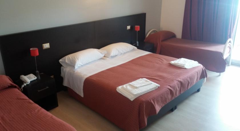 Camere per Famiglie vista Isole Eolie