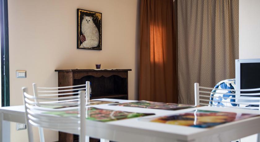 Villaggio Camping con Appartamenti e Piscina