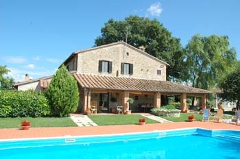 Villa with swimming pool