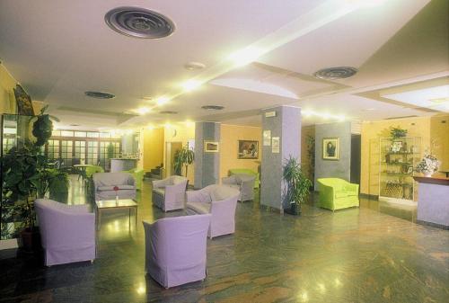 Deposito bagagli albergo 3 stelle a Caltagirone