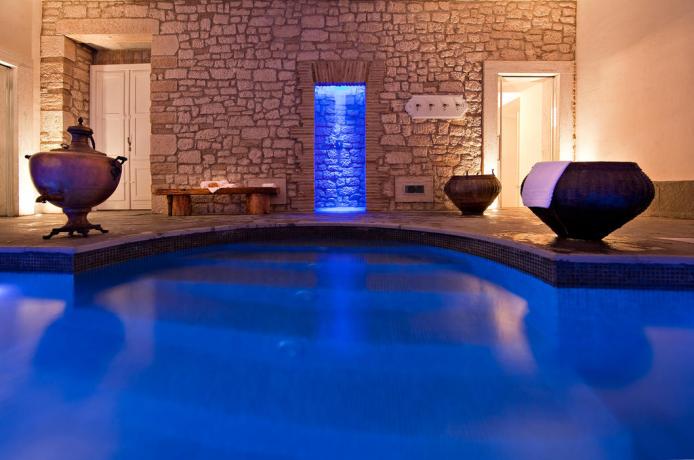 Piscina coperta a Todi in Umbria