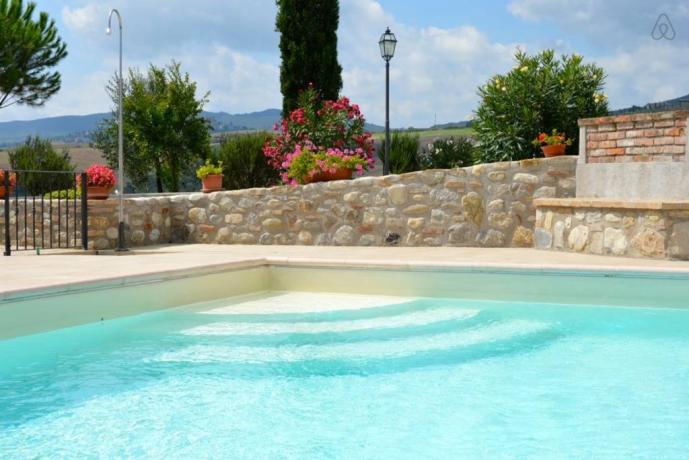 Piscina in casale in Umbria vicino Orvieto 