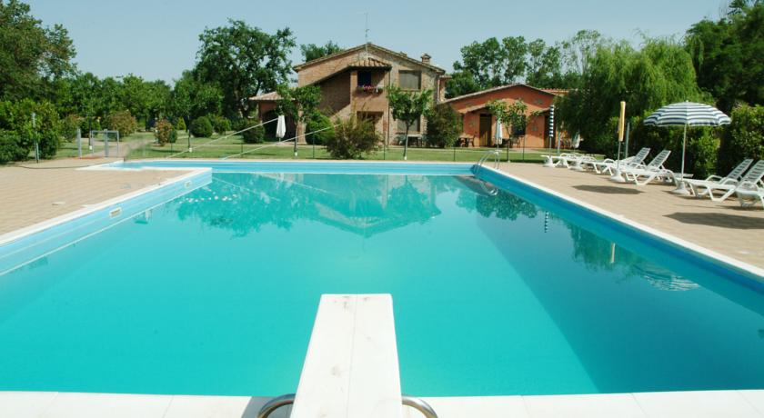 piscina agriturismo