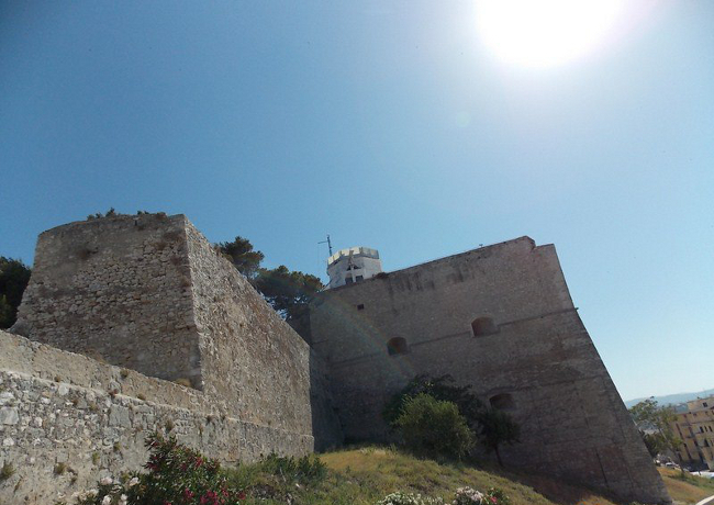Hotel vicino Castello Svevo di Vieste in Puglia