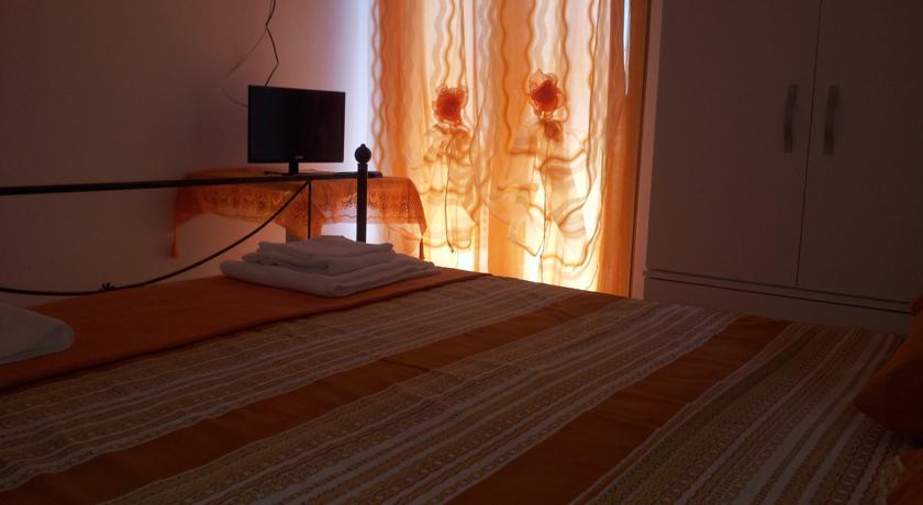 Camere con Tv, Balcone Praia a Mare