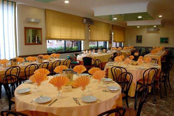 Hotel in Abruzzo, ristorante alla carta, spiaggia privata