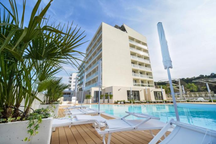 Vista Hotel a Pesaro 4 stelle