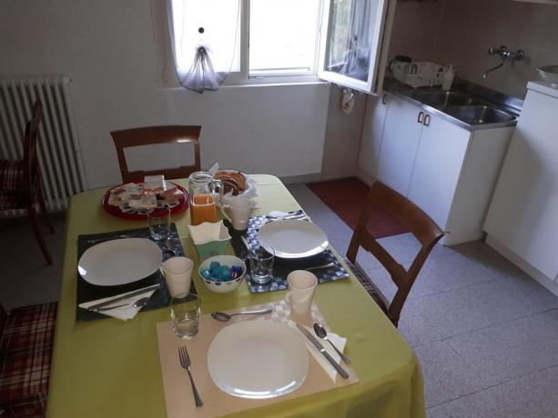 B&B Colazione Italiana a buffet Appennino Parmense, Compiano