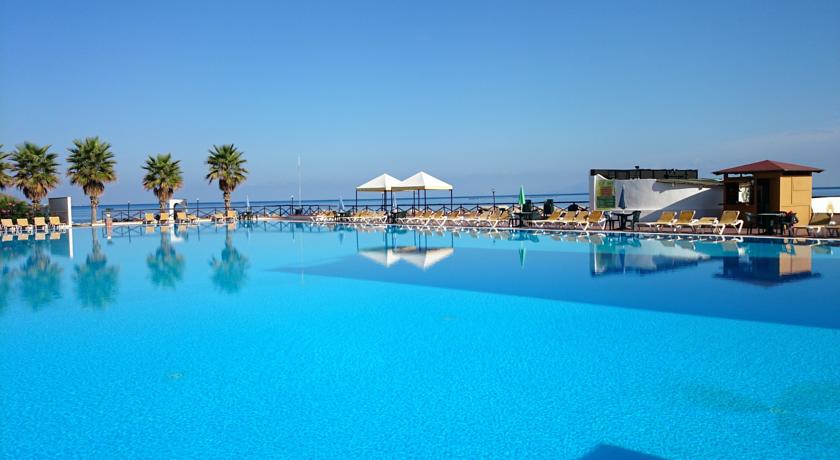 Piscina Esterna Hotel3Stelle Patti Sicilia Messina 