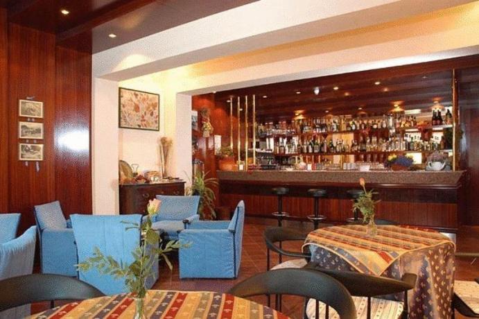 Hotel con bar a fiumalbo