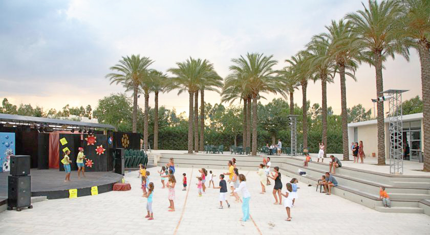Villaggio con Animazione per Adulti e bambini 