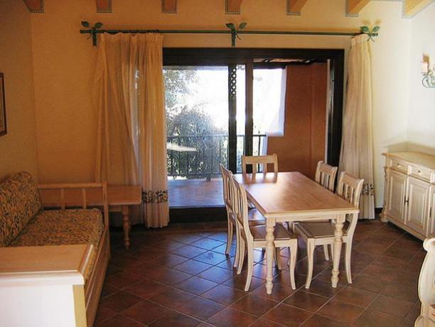 Appartamento albergo con balcone vicino Porto Cervo