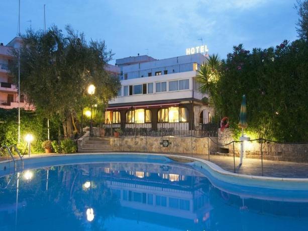 Hotel 3 stelle con Piscina nel Gargano