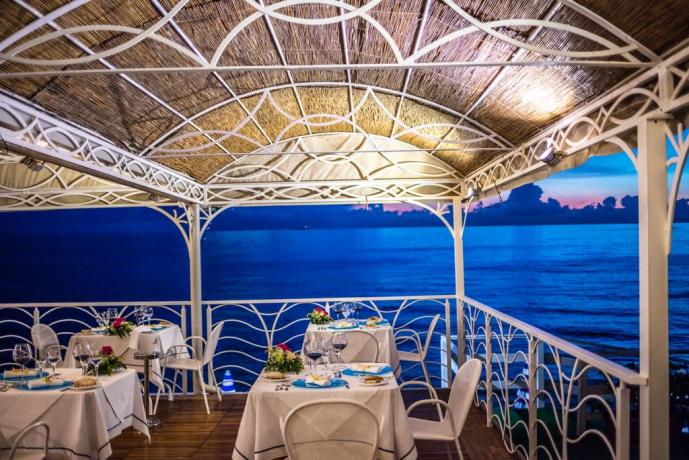 Hotel con ristorante sul mare in Calabria