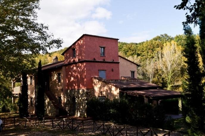 Casale Vacanza per famiglie in Umbria a Narni