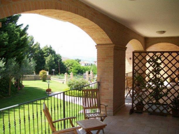 Appartamenti a Montefalco - balcone con vista 