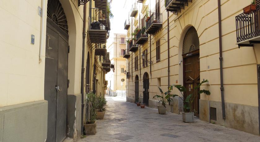 Camere con Bagno e Wifi Centro di Palermo
