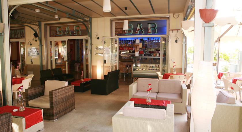 Bar dell'Albergo in Centro nel Golfo di Policastro