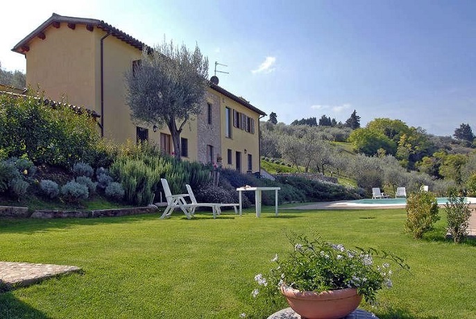 Agriturismo con Appartamenti Vacanza a Trevi 