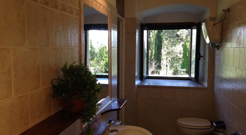 Bagno pulito per vacanze a Gubbio
