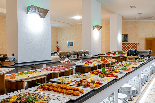 Servizio Buffet per i pasti all inclusive 